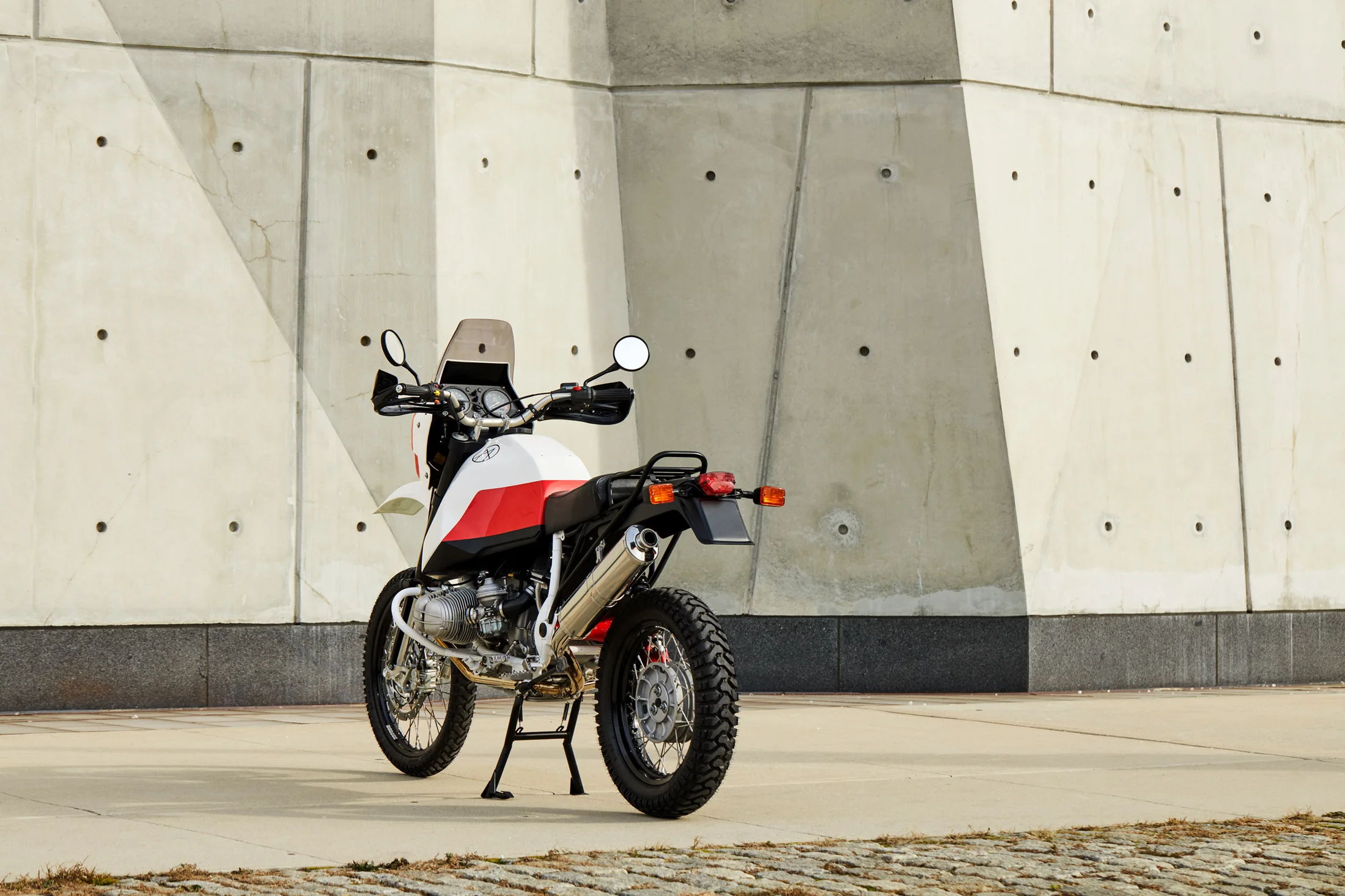 MYTH 001 — custom motorcycle, photograph 16