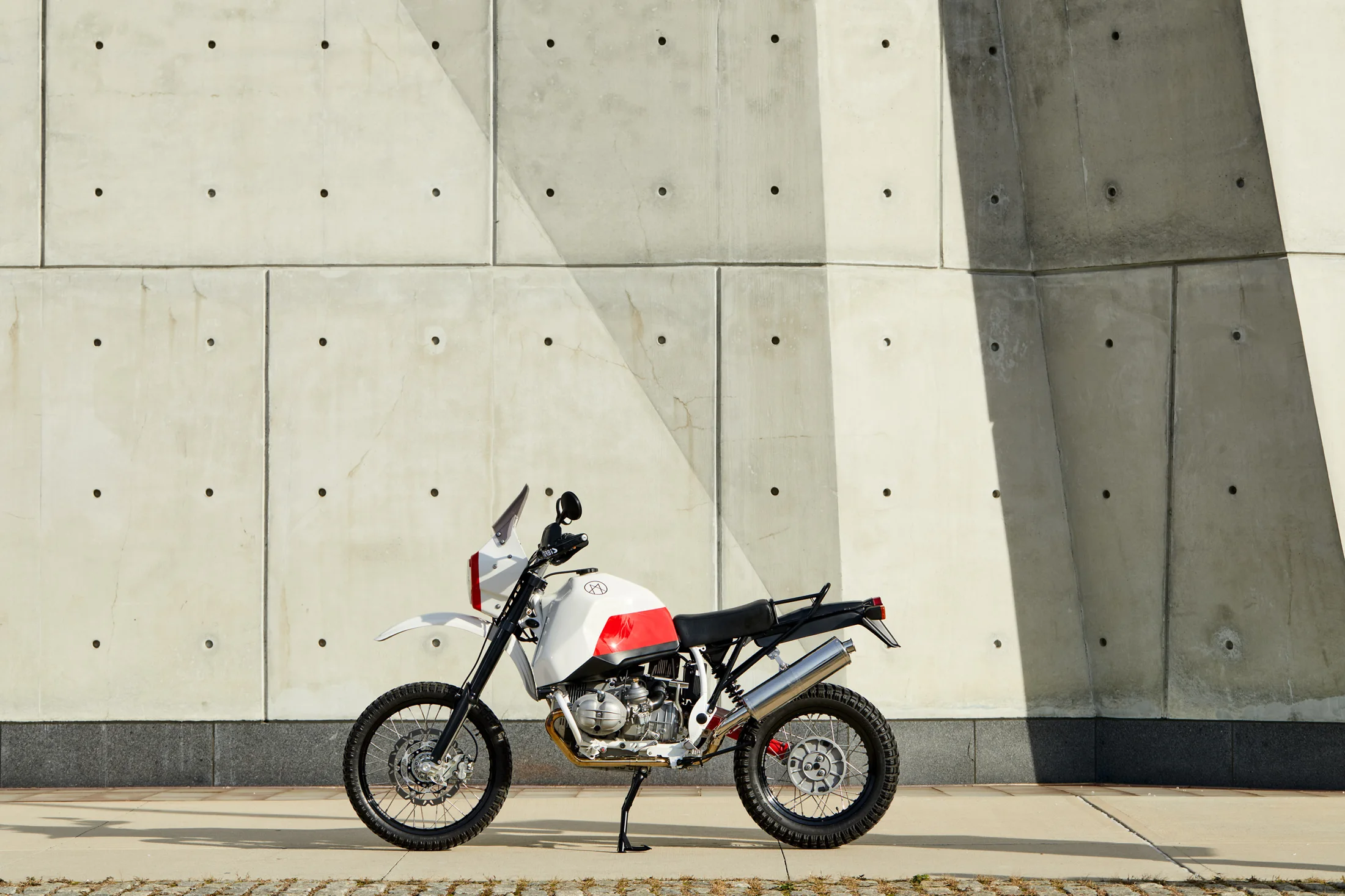 MYTH 001 — custom motorcycle, photograph 13