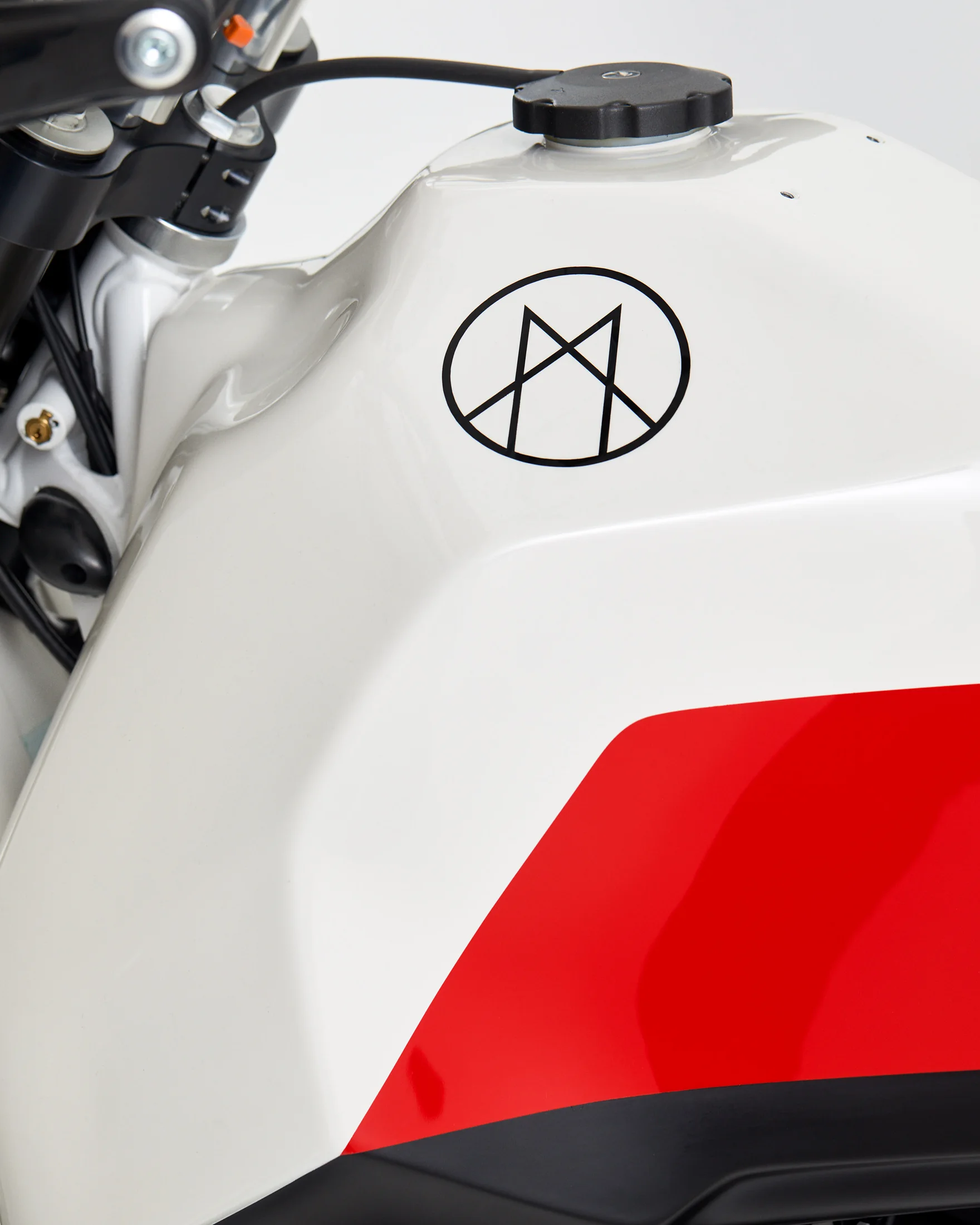 MYTH 001 — custom motorcycle, photograph 2